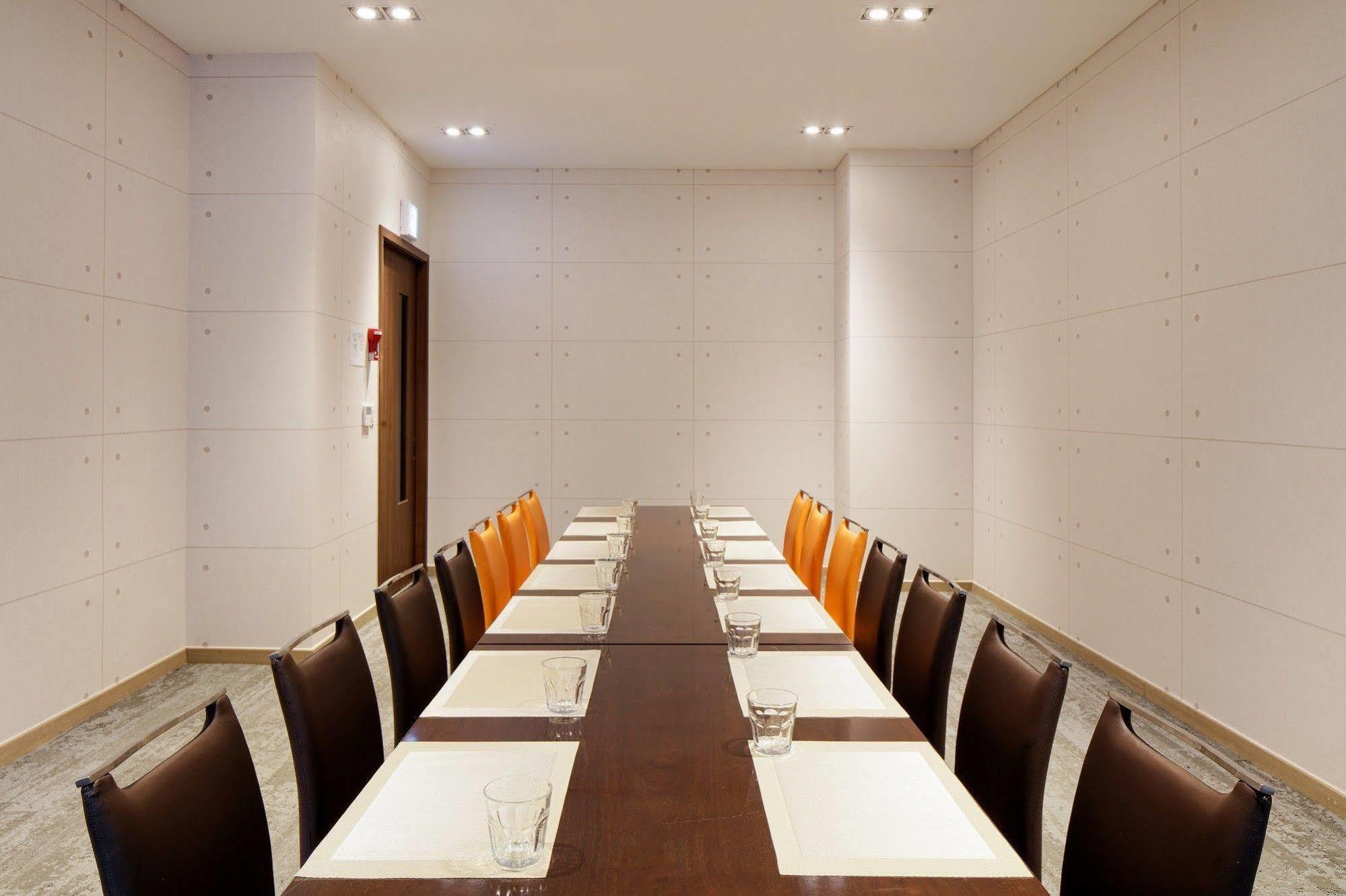 Hotel Ramada Encore By Wyndham Dongdaemun 4*